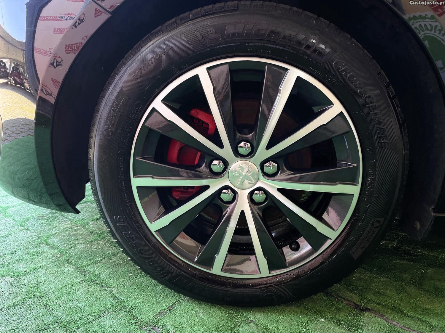 Peugeot 308 1.2 Puretech Allure 130cv — fotografia 10