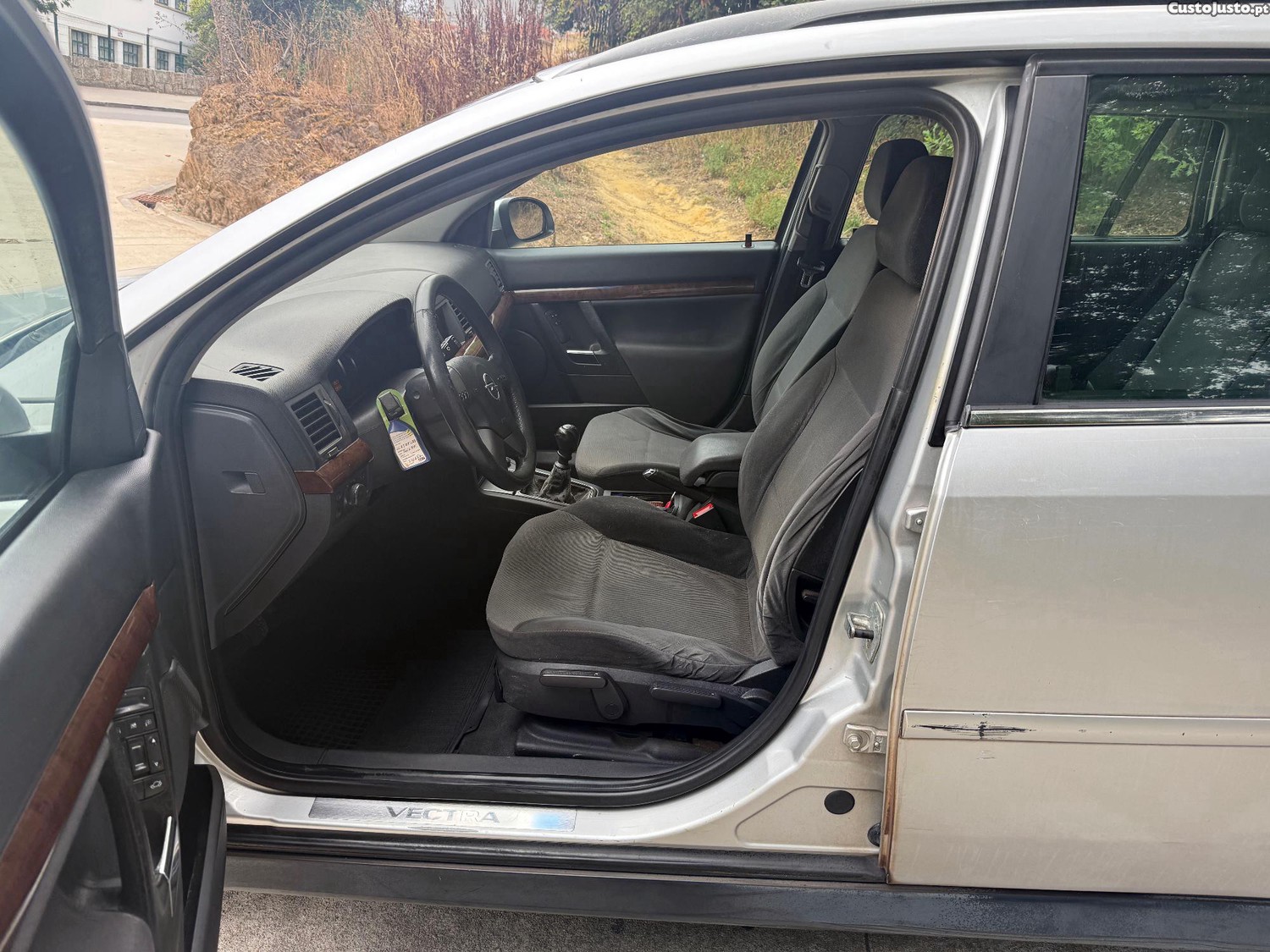 Opel Vectra 1.9 CDTI150Cv — fotografia 6