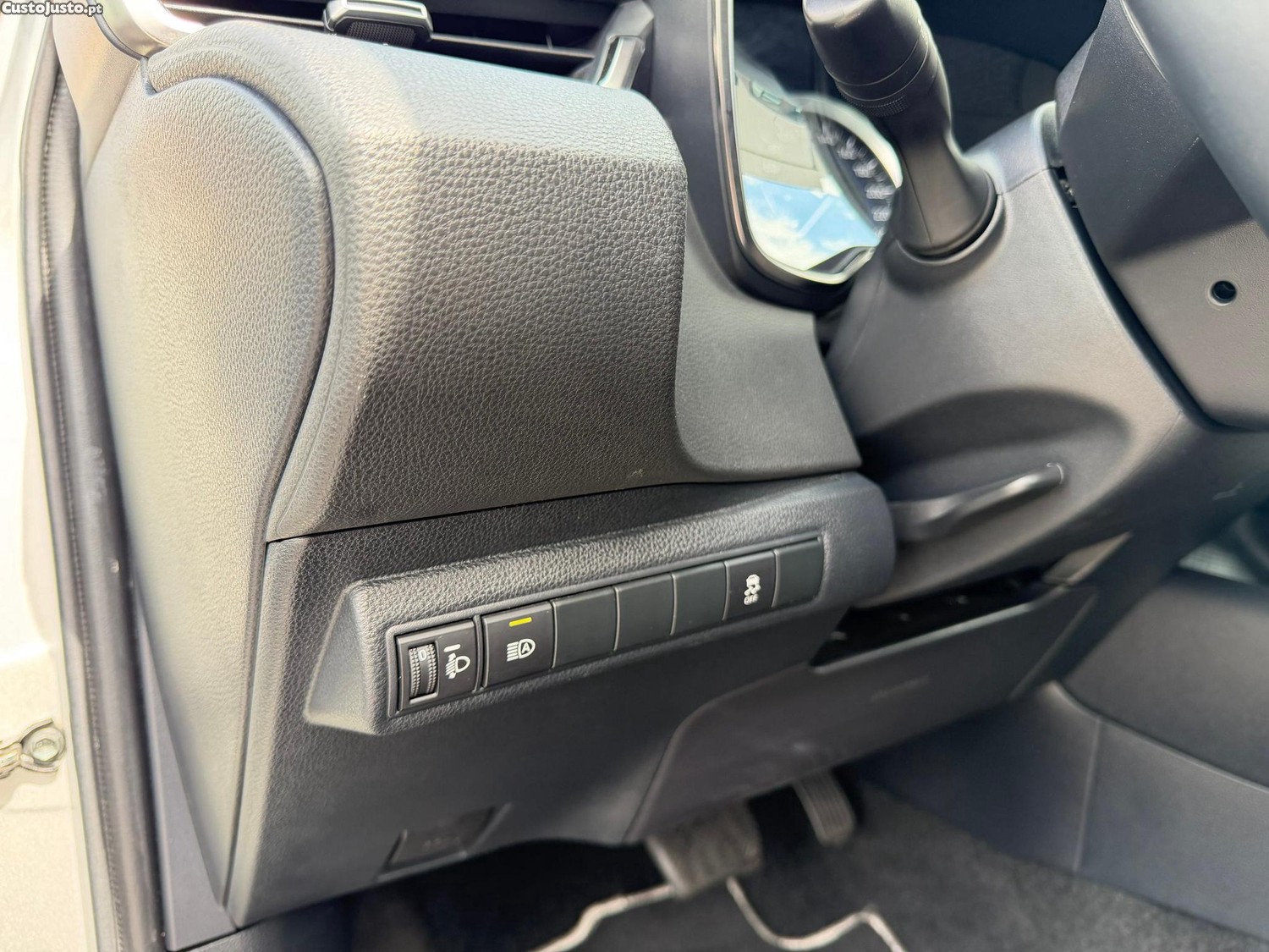 Toyota Corolla 1.8 Hybrid Comfort — fotografia 5