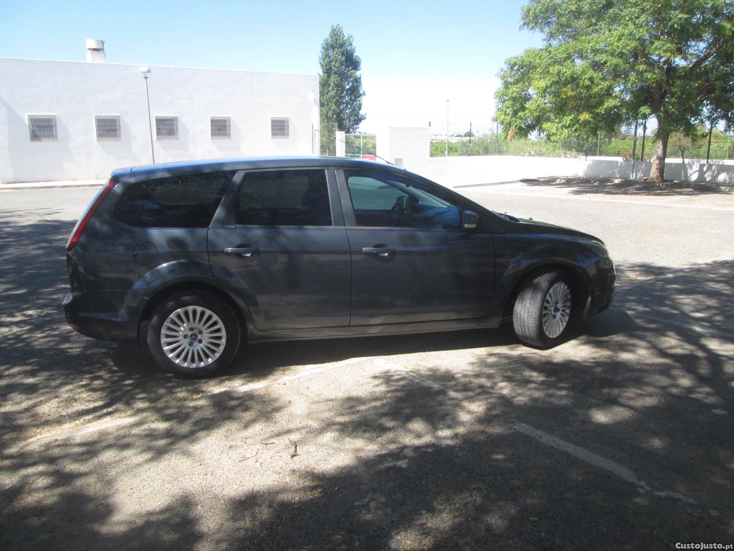 Ford Focus 1.6 Tdci — fotografia 9