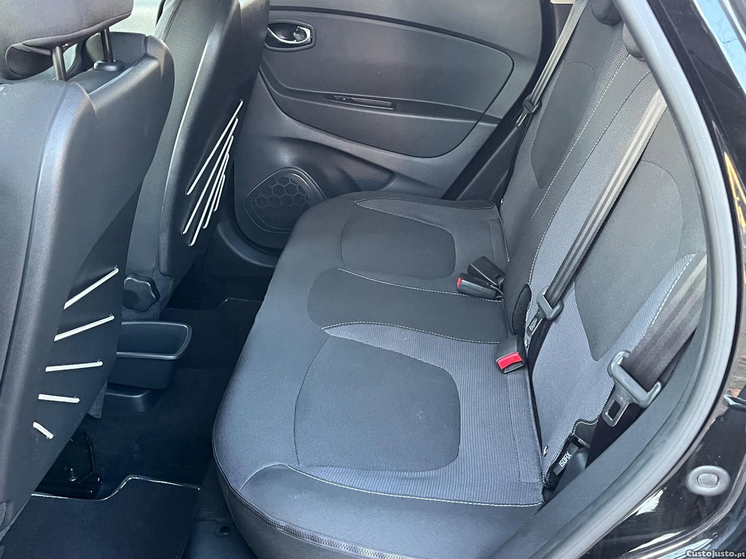 Renault Captur Energy Intens - 110CV — fotografia 8