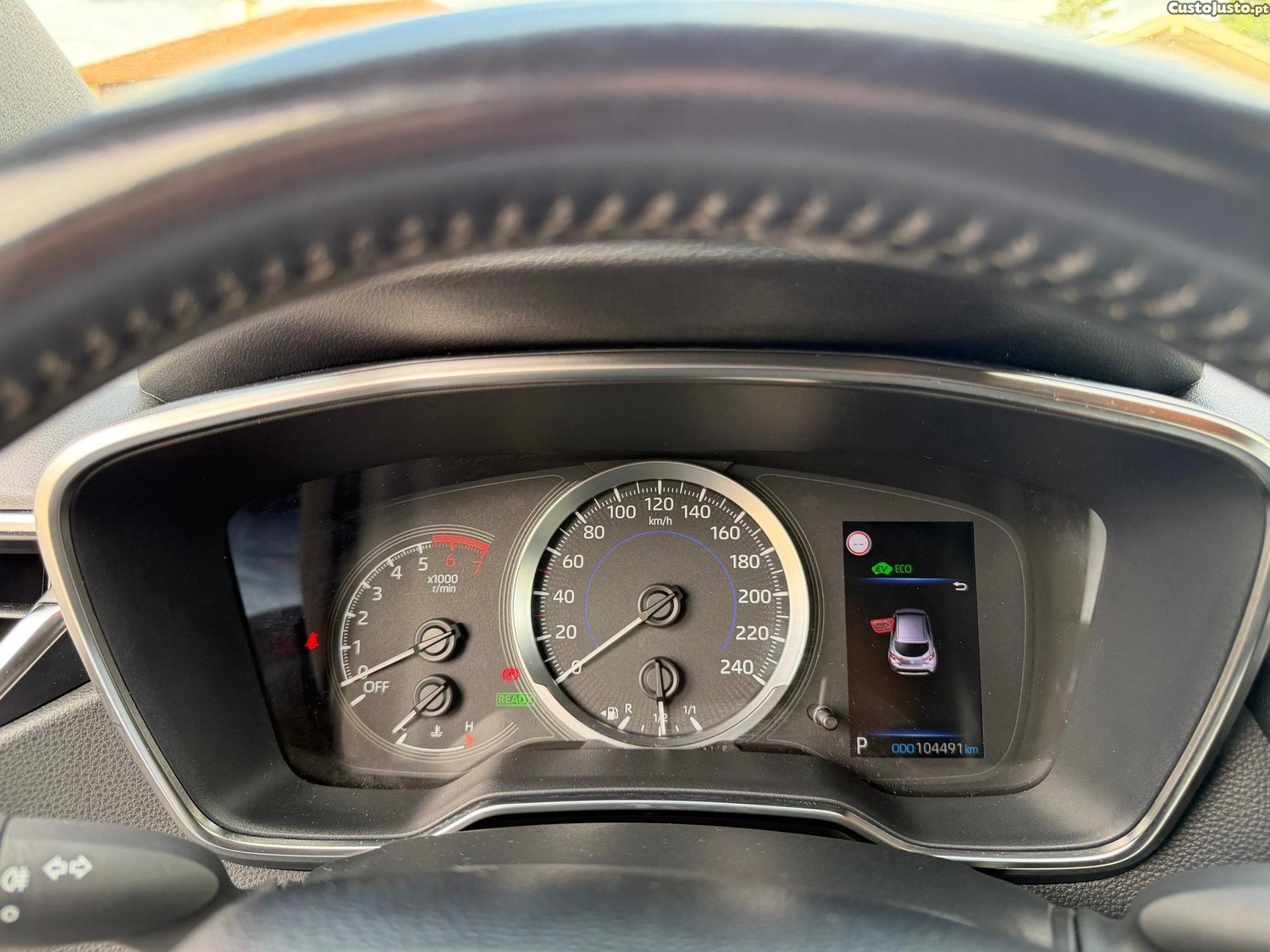 Toyota Corolla 1.8 Hybrid Comfort — fotografia 10
