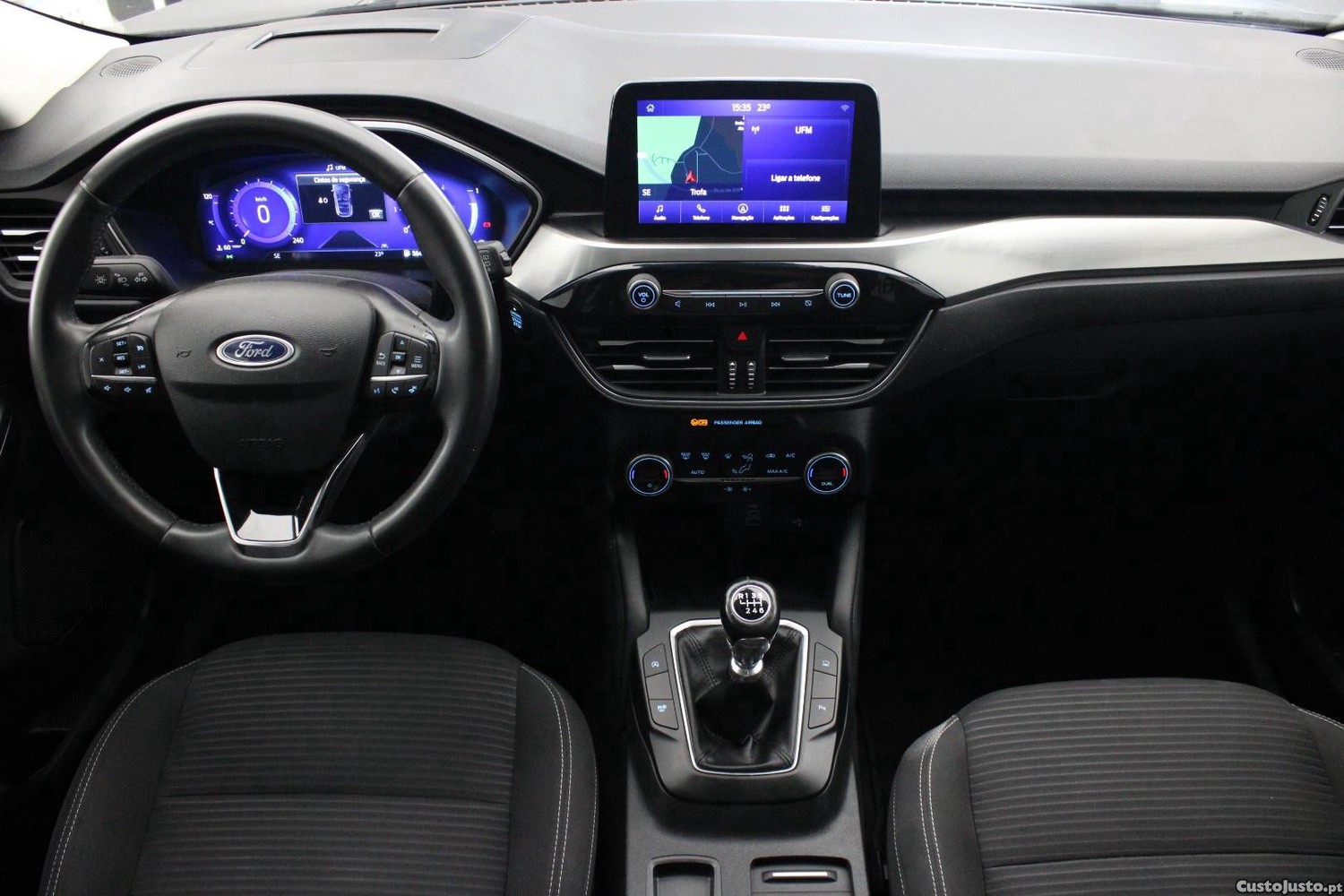 Ford Kuga 1.5 TDCI ECOBLUE TITANIUM — fotografia 26