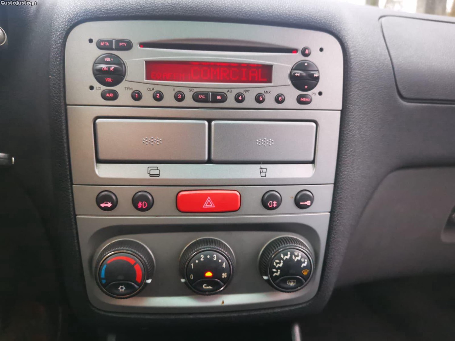 Alfa Romeo 147 1.6 TS Progression — fotografia 2