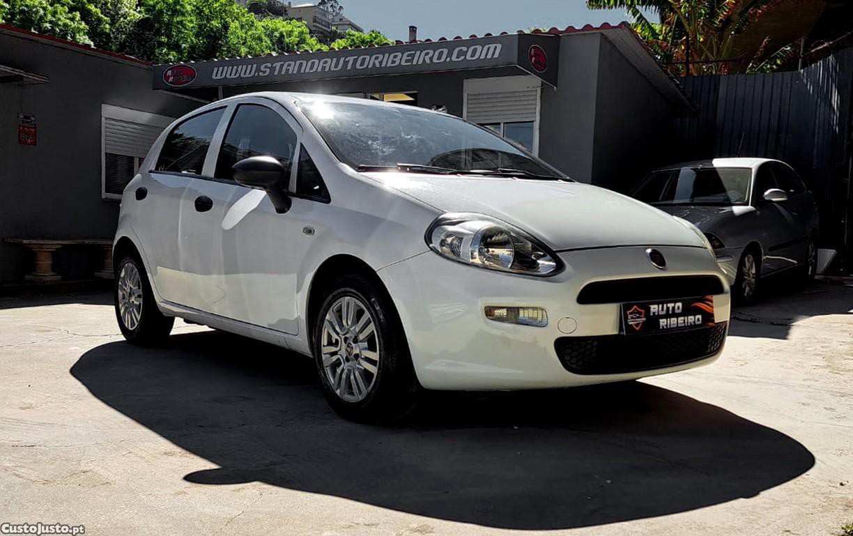 Fiat Punto 1.3 M-Jet Easy S&S — fotografia 12