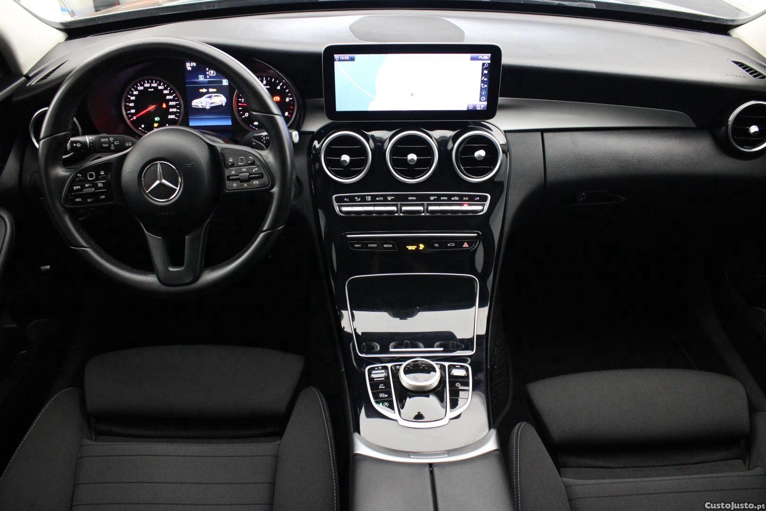 Mercedes-Benz C 200 D (AUTO) — fotografia 40
