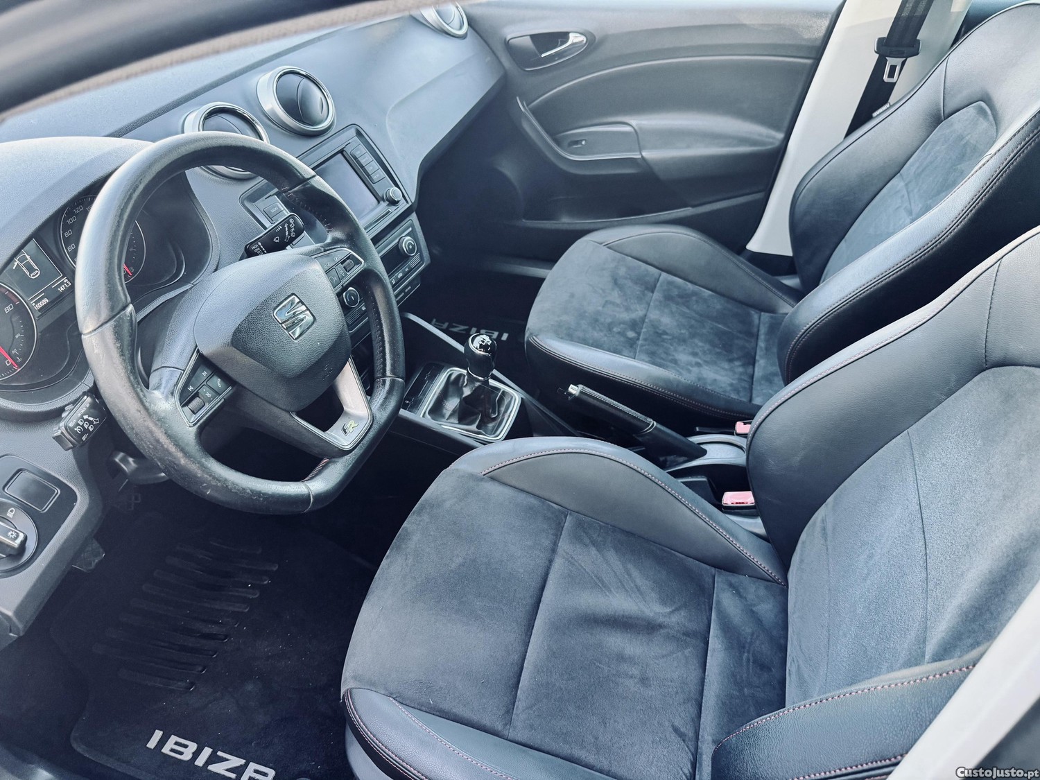 SEAT Ibiza FR — fotografia 3
