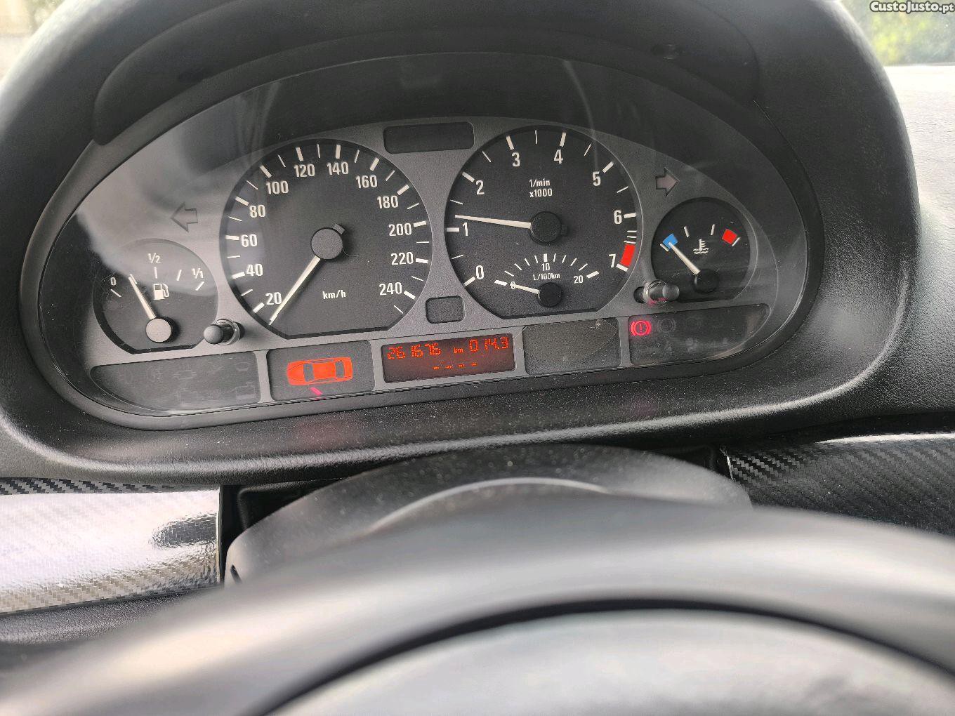 BMW 118 18is — fotografia 2