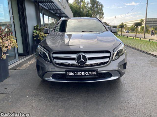 Mercedes-Benz GLA 220 d Urban — fotografia 29