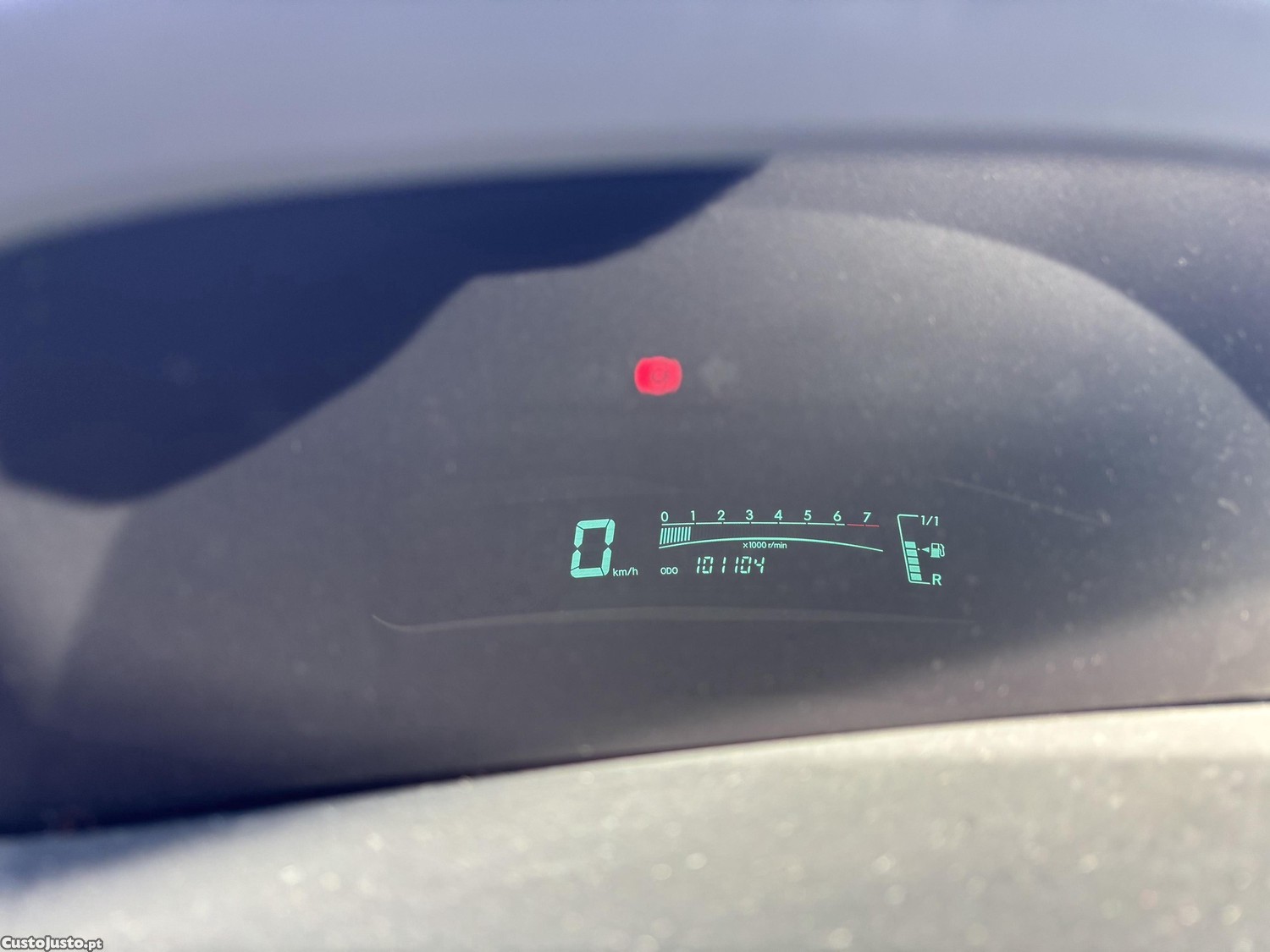 Toyota Yaris 1.0 VVti — fotografia 3