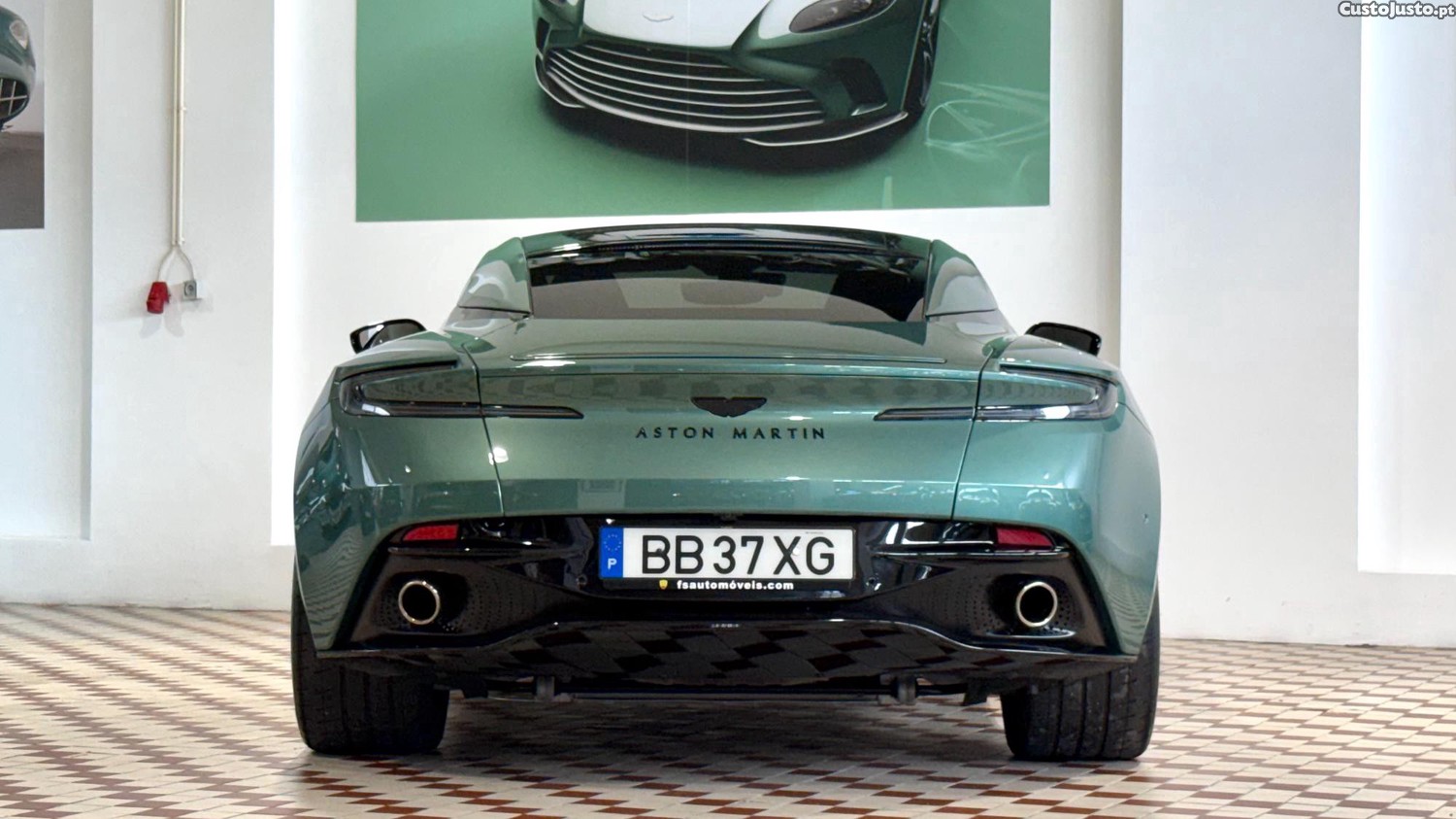 Aston Martin DB 11 Coupé — fotografia 21