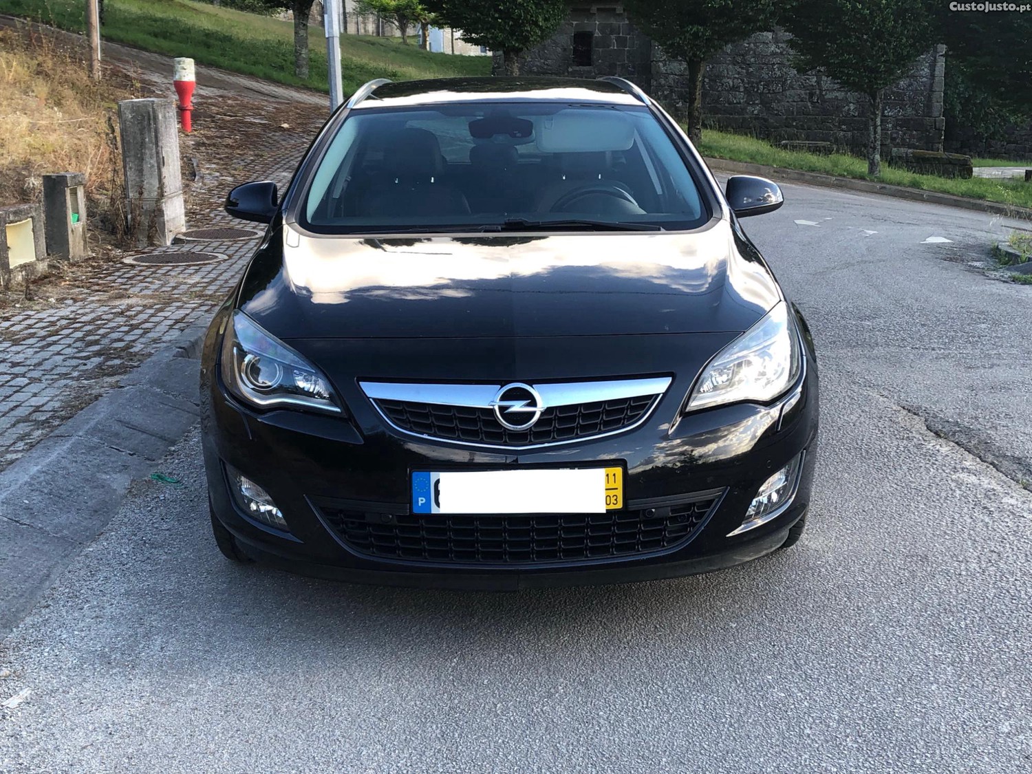 Opel Astra 1.7 CDti Caravan — fotografia 9