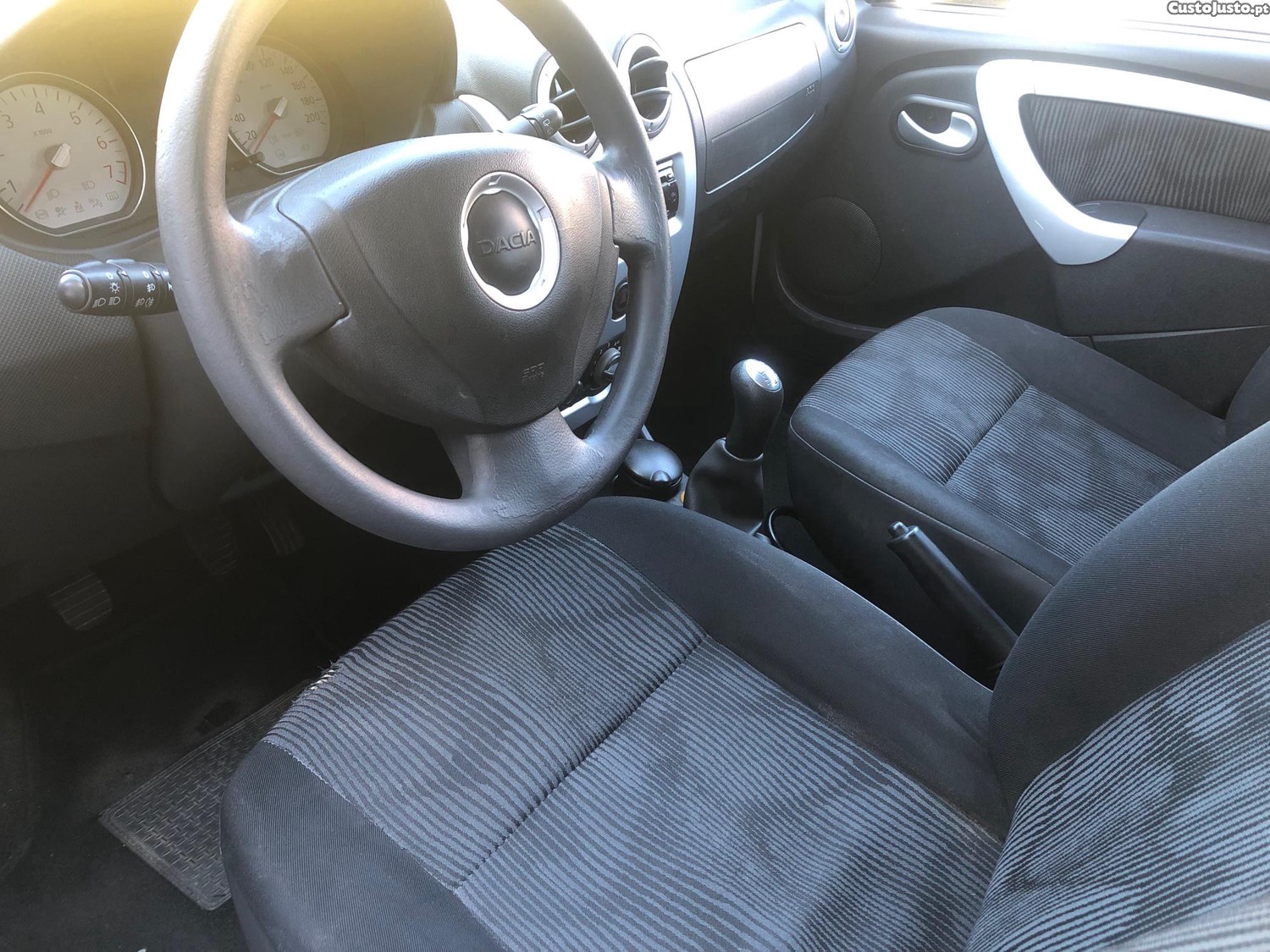 Dacia Sandero 1.4 Gasolina/GPL — fotografia 5