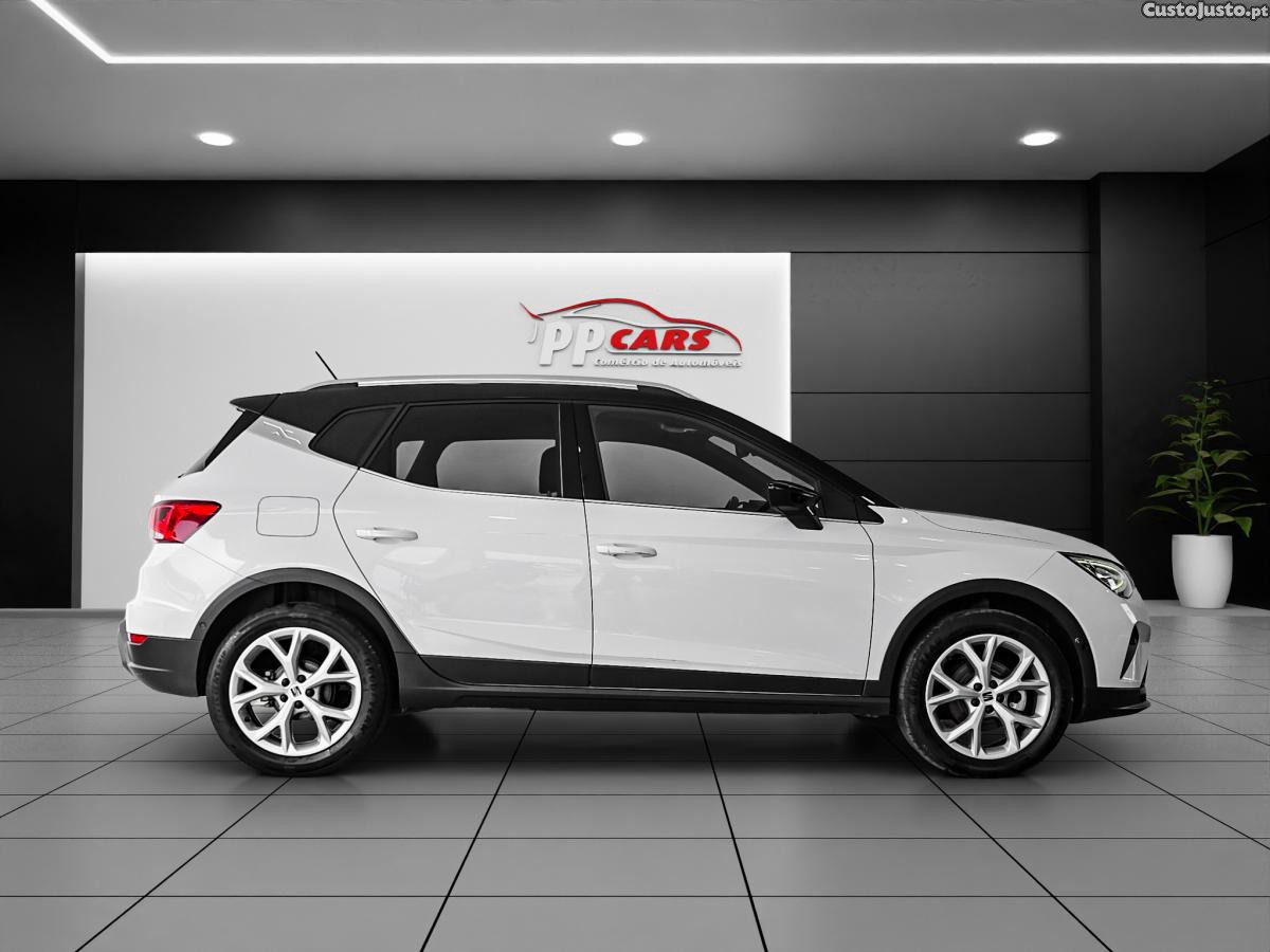 SEAT Arona 1.0 TSI FR 3 ANOS GA — fotografia 12