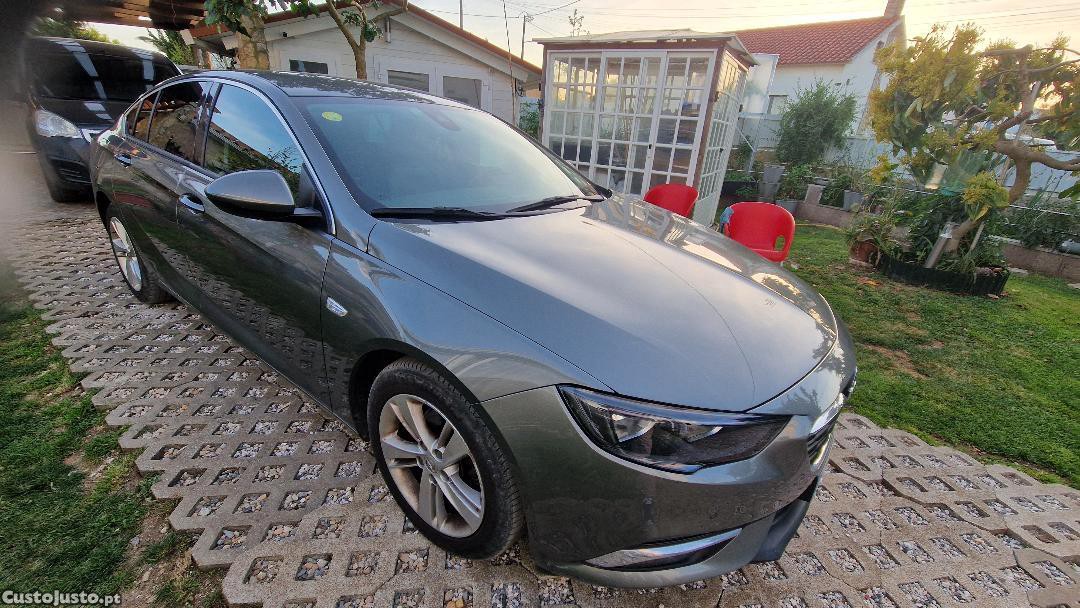 Opel Insignia Grand Sport — fotografia 7