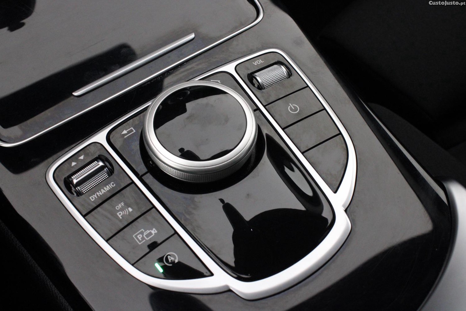 Mercedes-Benz C 200 D (AUTO) — fotografia 19