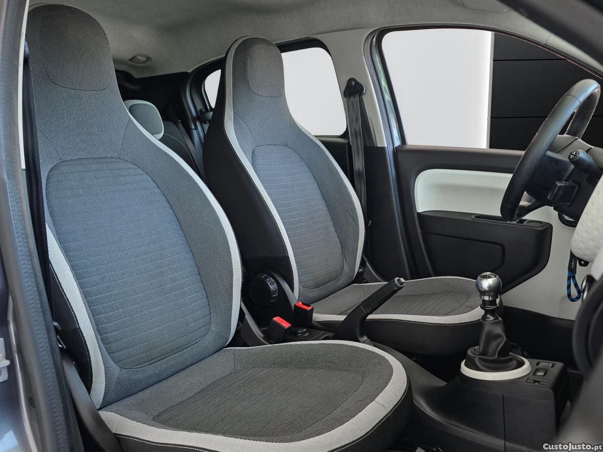 Renault Twingo ENERGY TCe 90 Dynami — fotografia 11