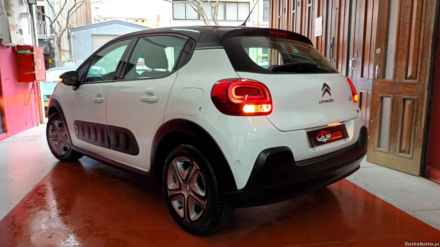 Citroën C3 1.2 Puretech Shine — fotografia 11
