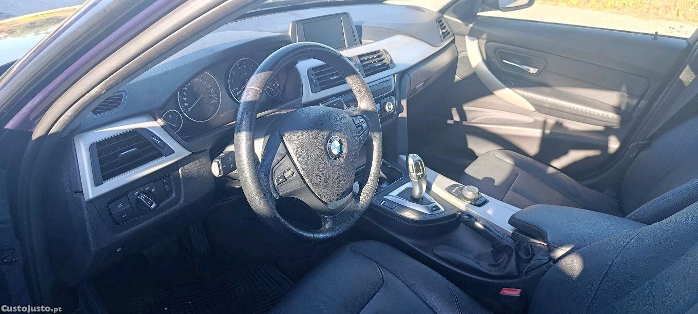 BMW 330 e iperforma — fotografia 7
