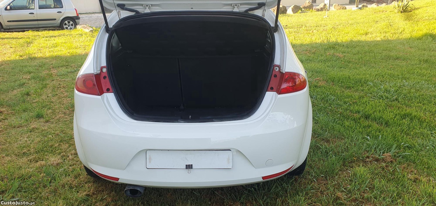 SEAT Leon 1P 1.9 TDI SPORT IMACULADO — fotografia 2