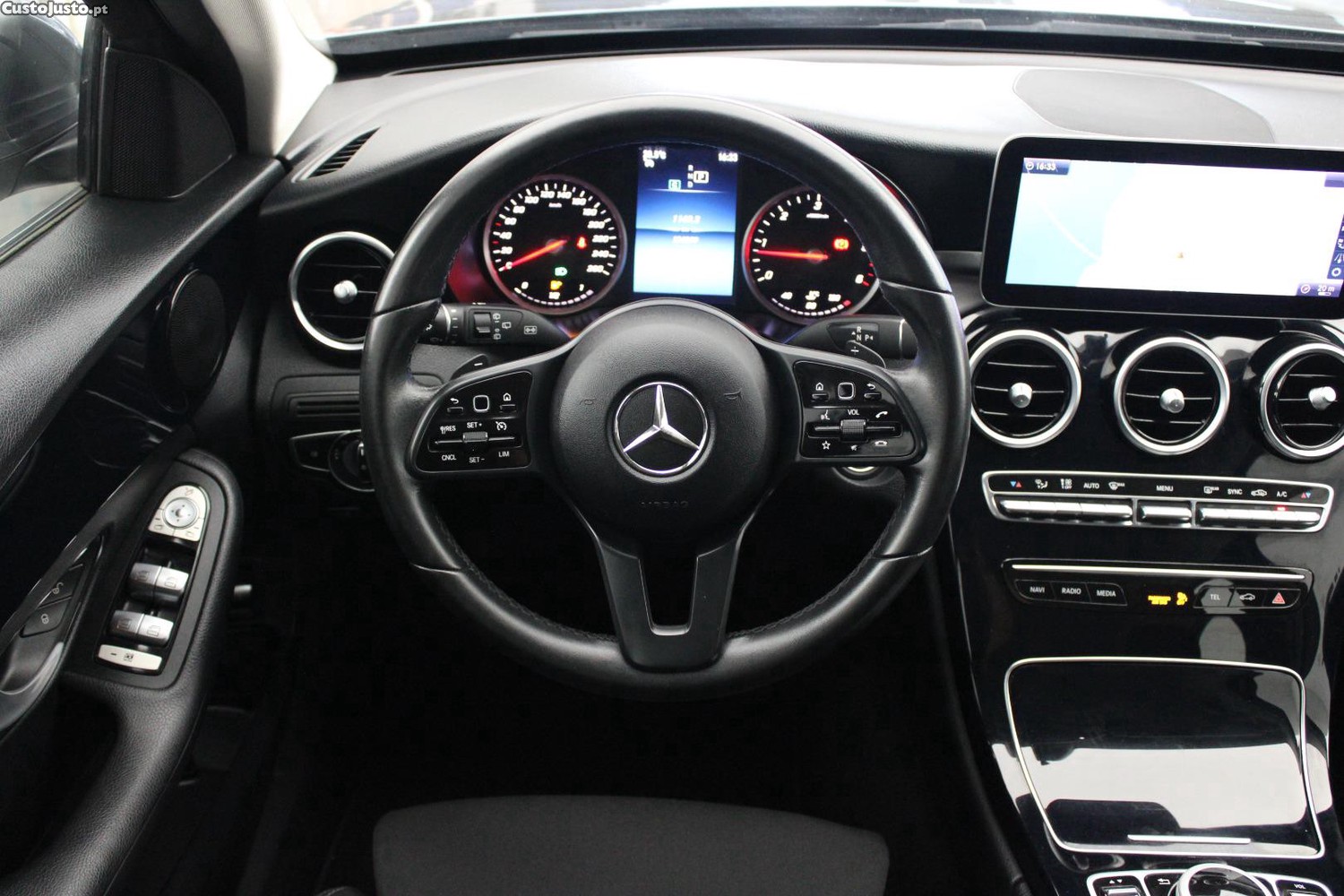 Mercedes-Benz C 200 D (AUTO) — fotografia 39
