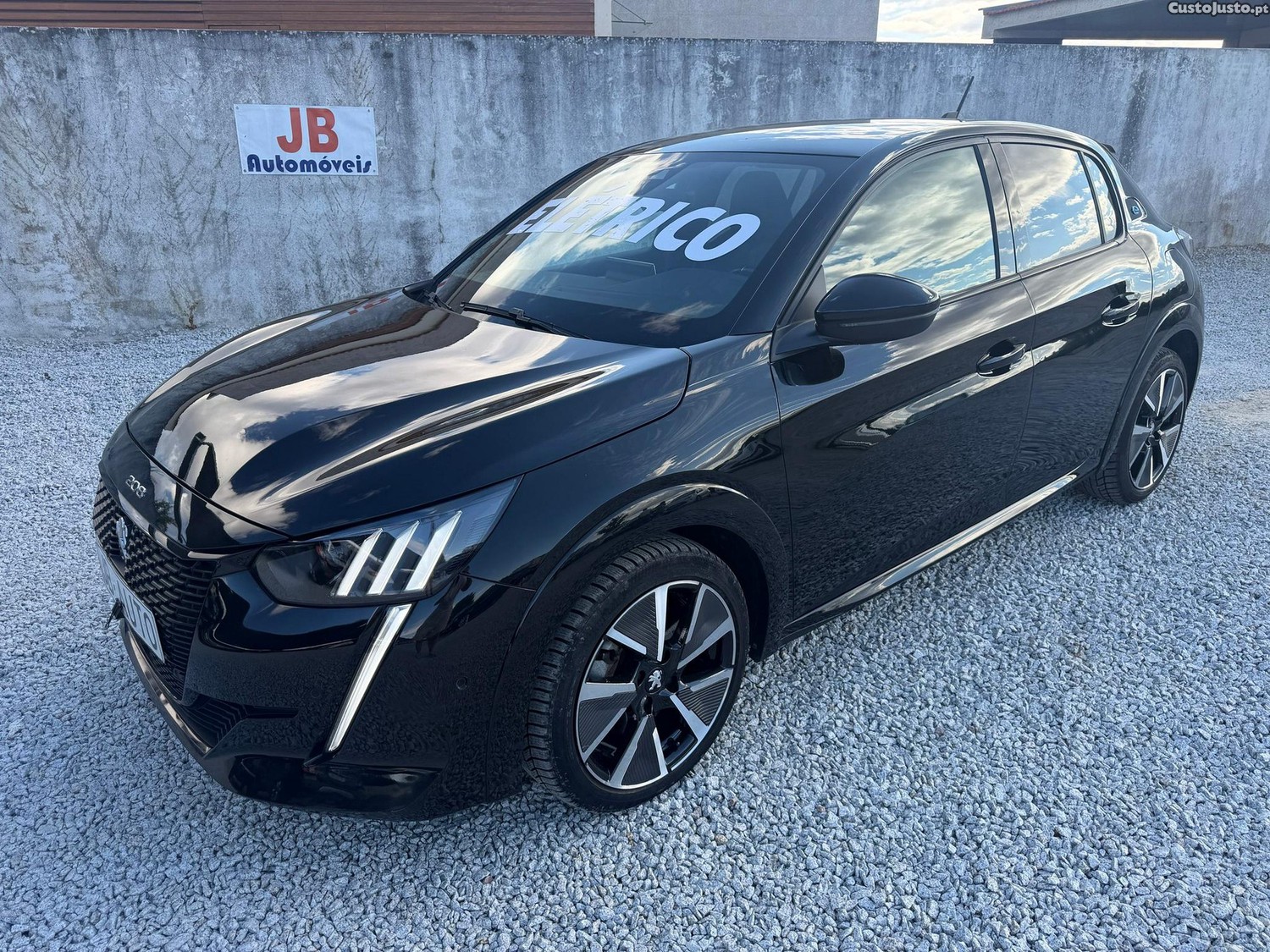 Peugeot 208 50 kWh GT Line — fotografia 15