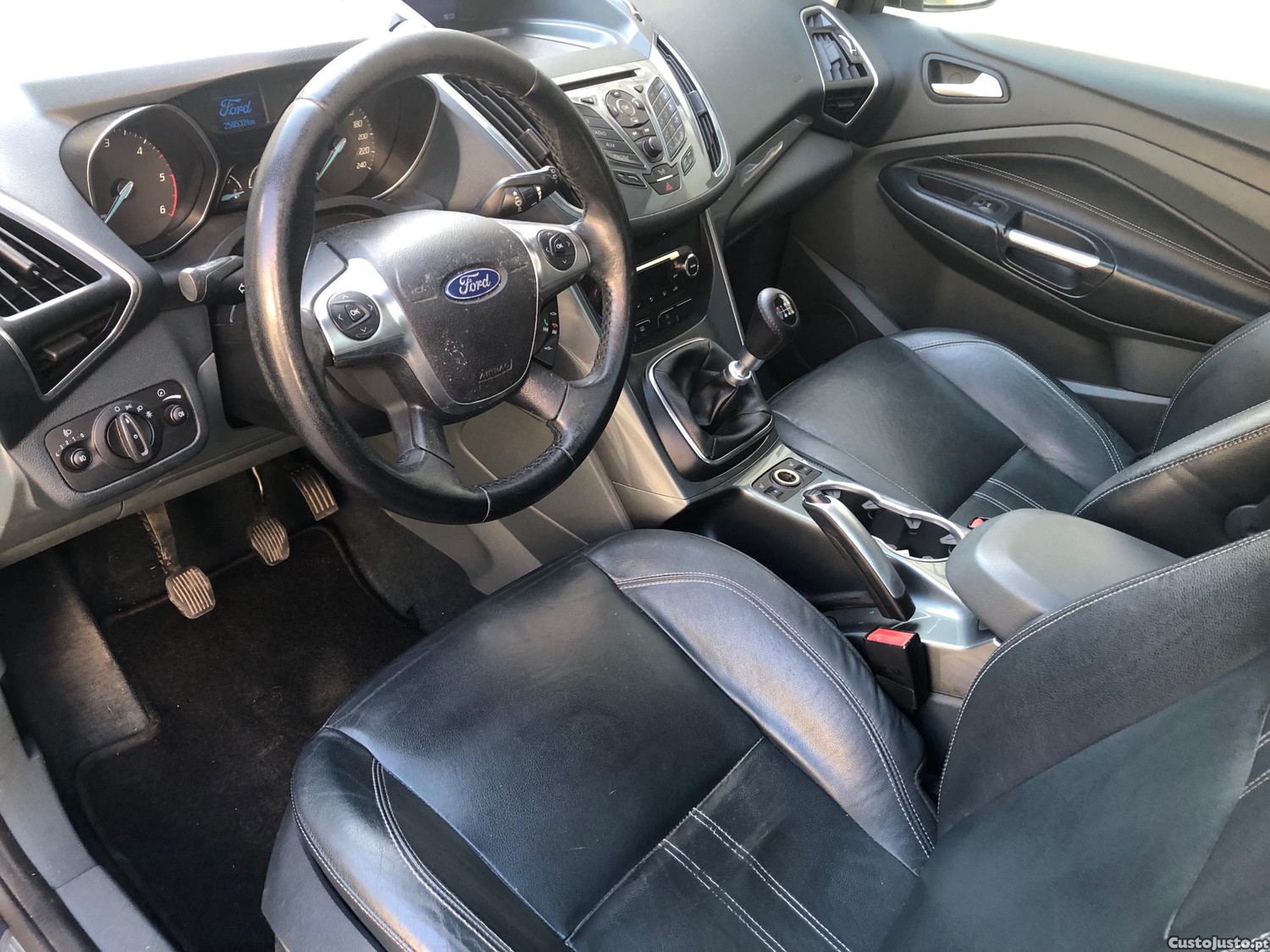 Ford C-Max 1.6 TDCi 7 Lugares — fotografia 5