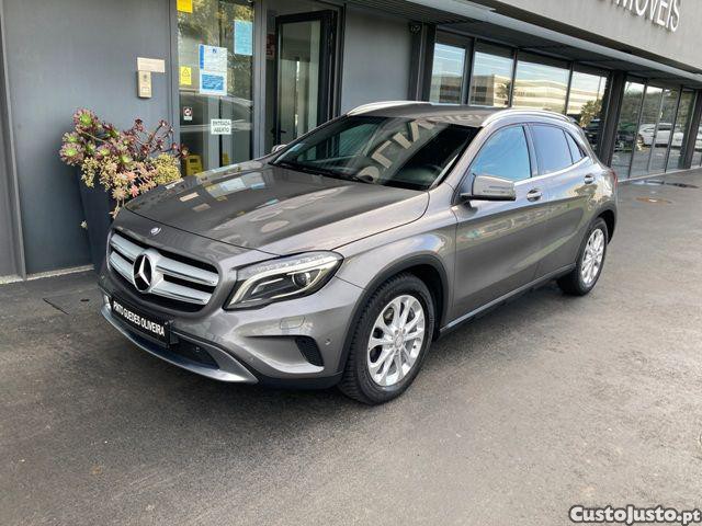 Mercedes-Benz GLA 220 d Urban — fotografia 28