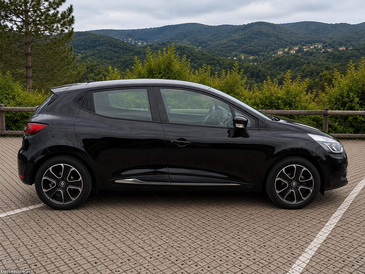 Renault Clio 0.9 Energy Luxe — fotografia 3