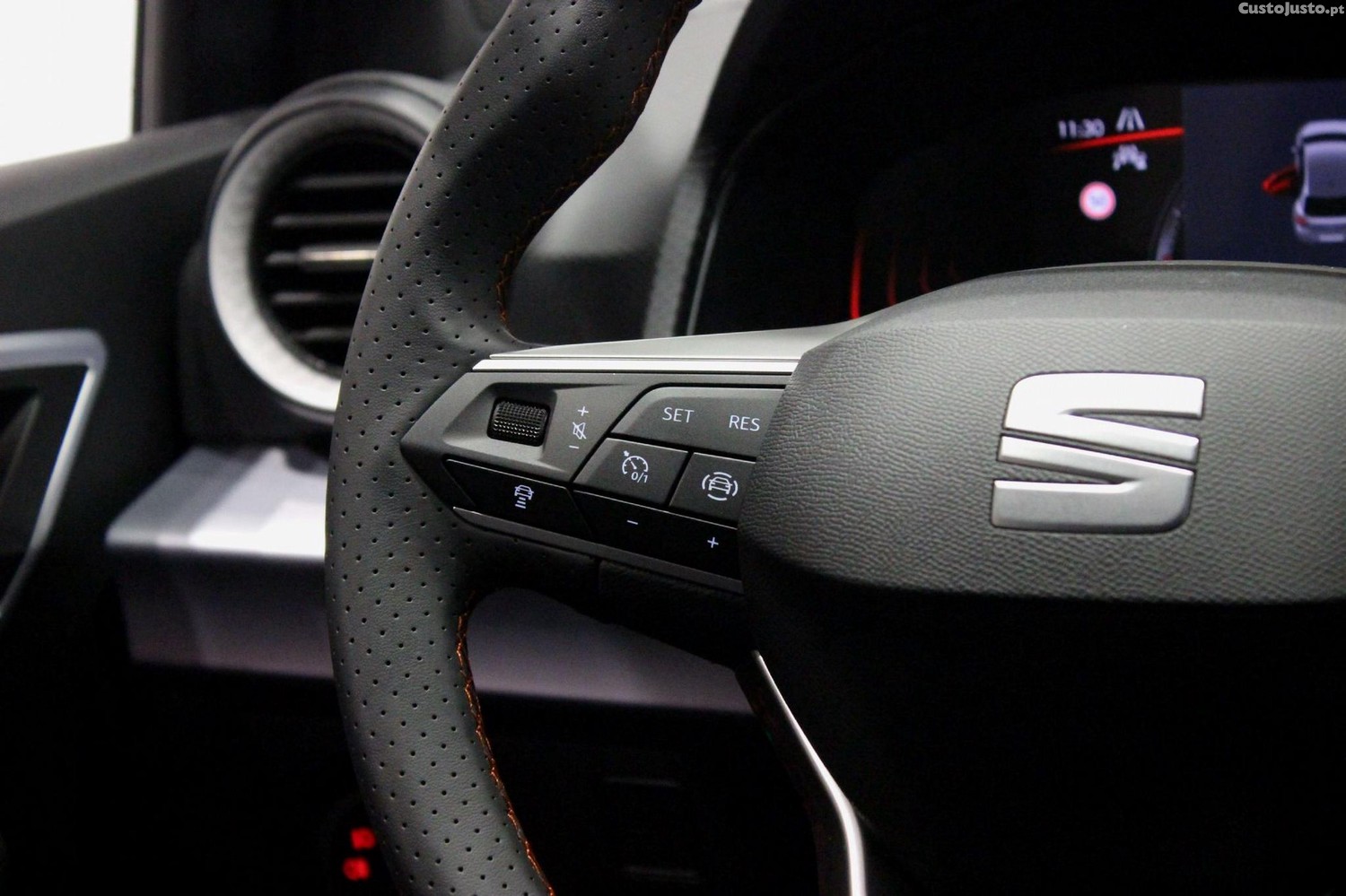 SEAT Ibiza 1.0 TSI FR — fotografia 17