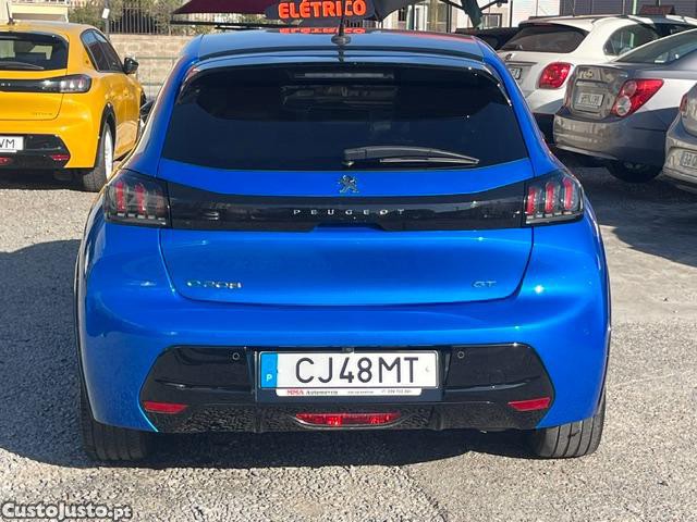Peugeot e-208 GT LINE — fotografia 16