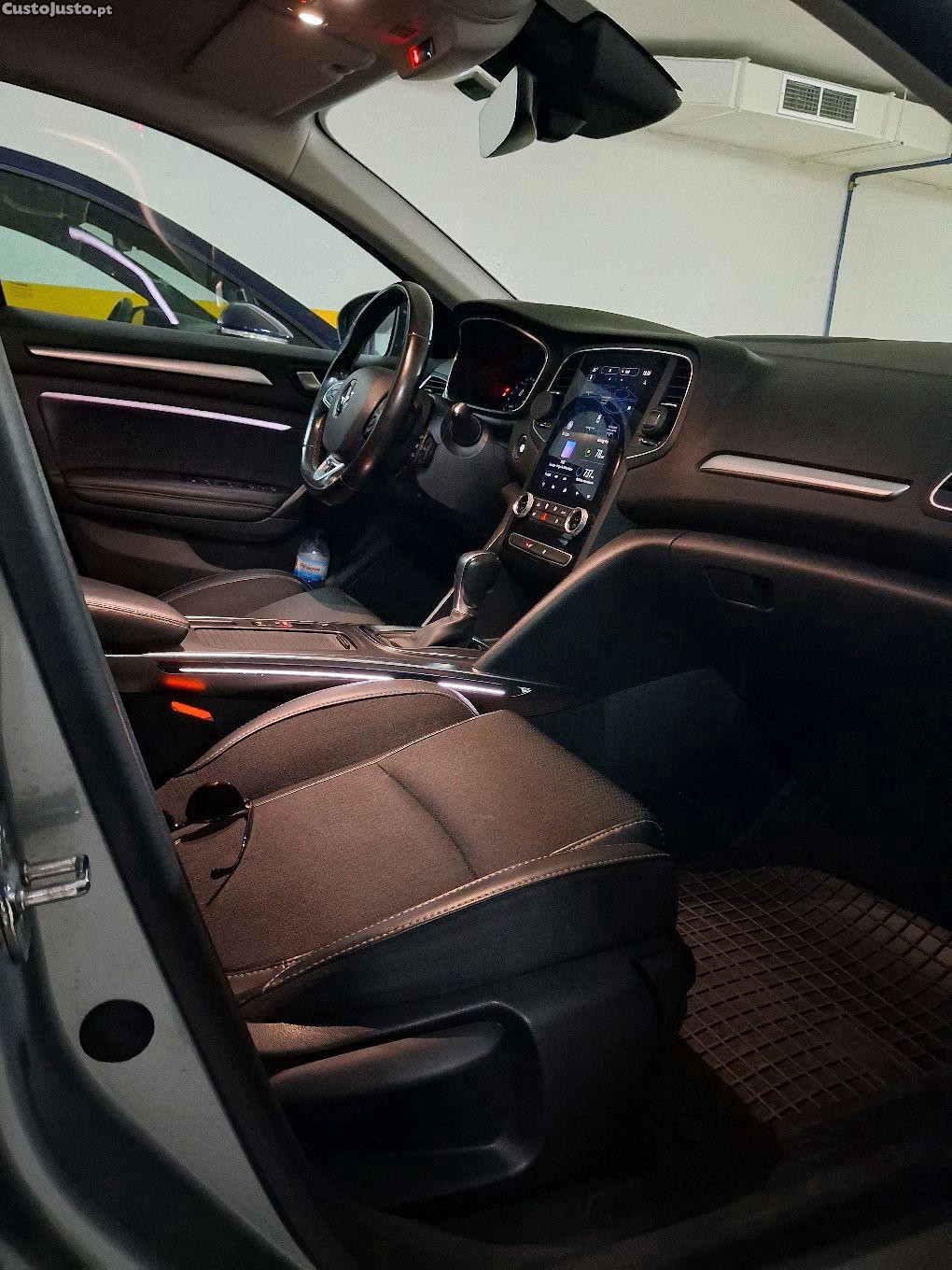 Renault Mégane 1.5 blue dCi Intense — fotografia 3