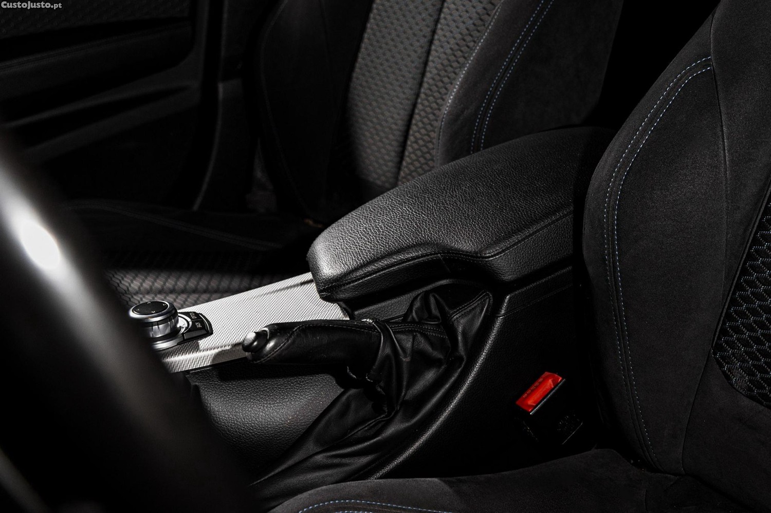 BMW 320 d Auto Pack M — fotografia 13