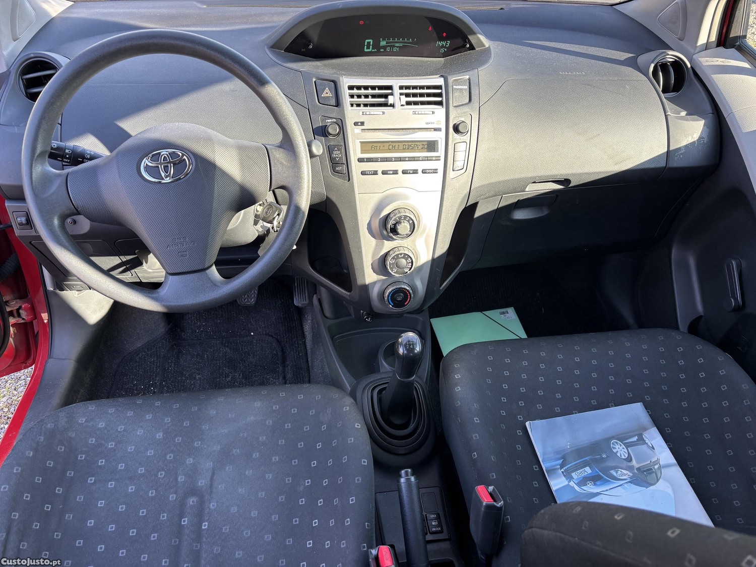 Toyota Yaris 1.0 VVti — fotografia 5