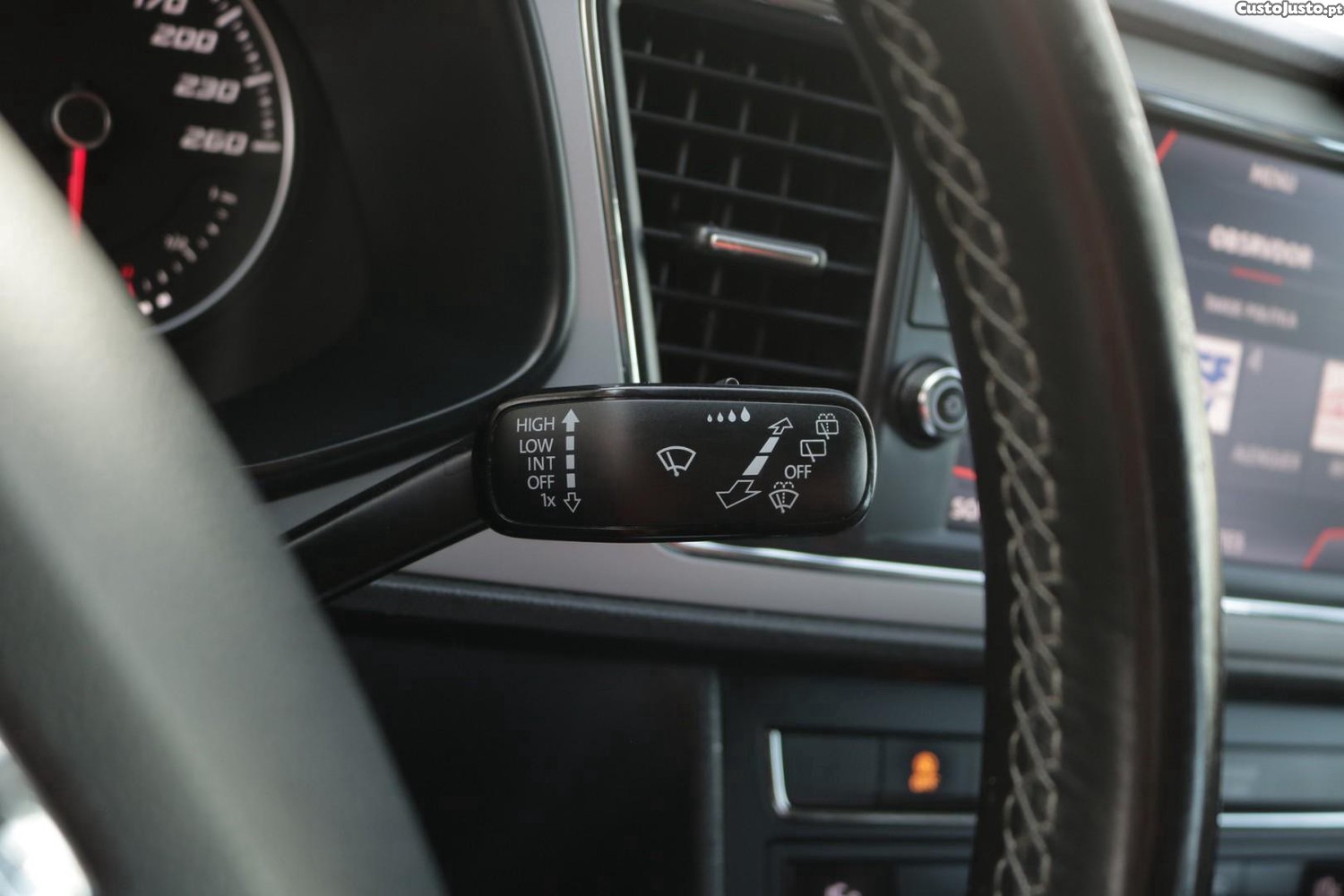 SEAT Leon 1.6 TDI Style 115cv — fotografia 29