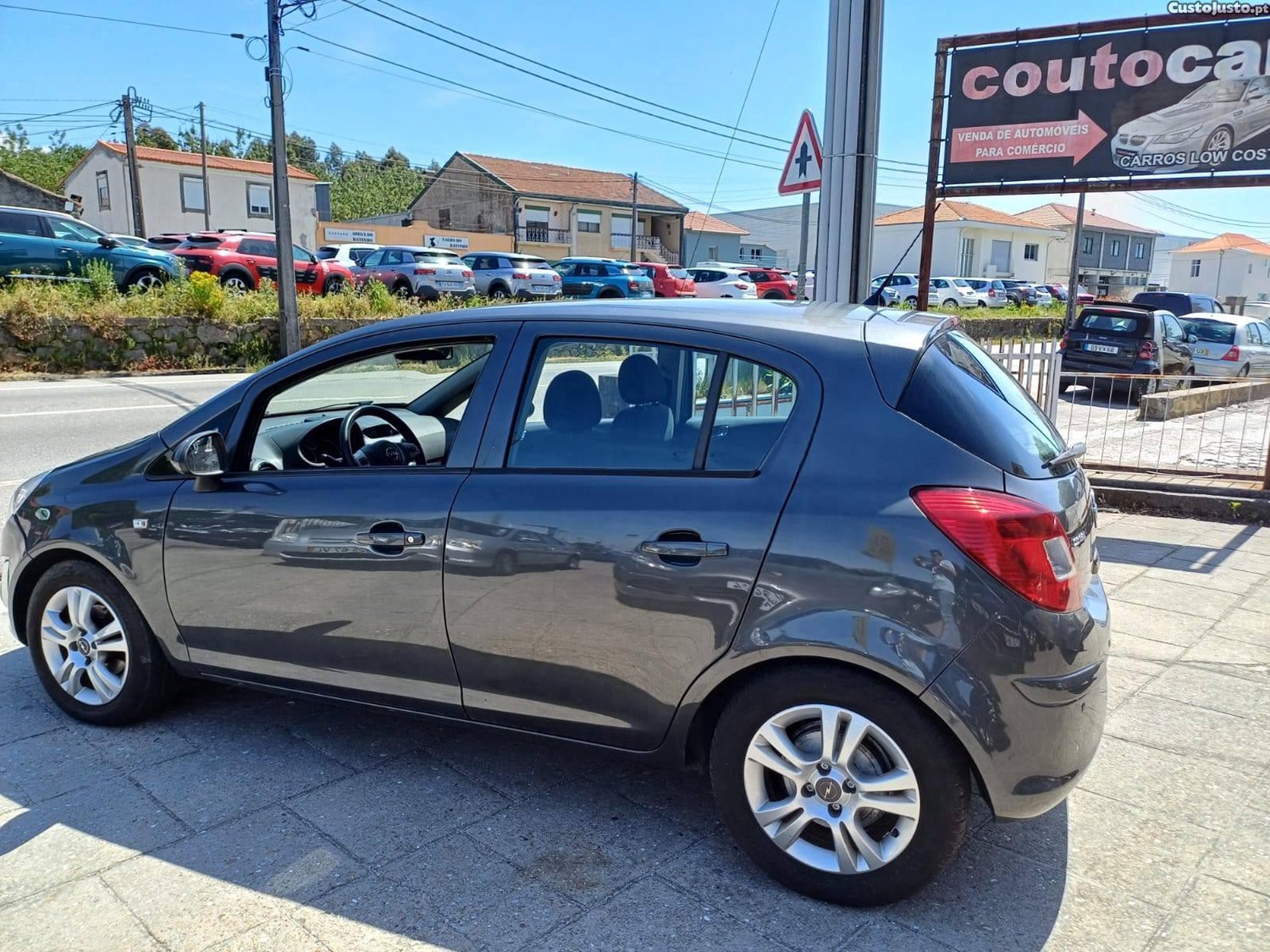 Opel Corsa Diesel5 Lug ( Viatura Nacional) — fotografia 5