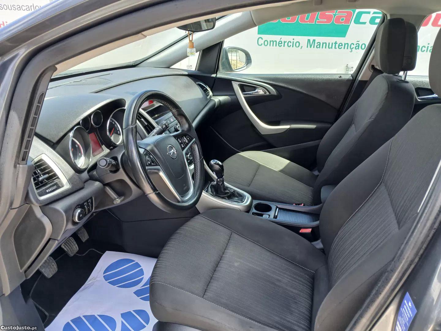 Opel Astra 1.7 cdti enjoy — fotografia 11