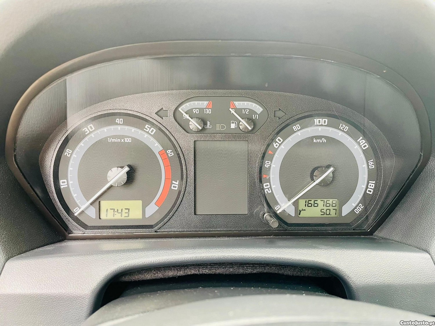 Skoda Fabia 1.2 Elegance — fotografia 2