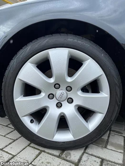 Audi A6 AVANT S LINE — fotografia 7