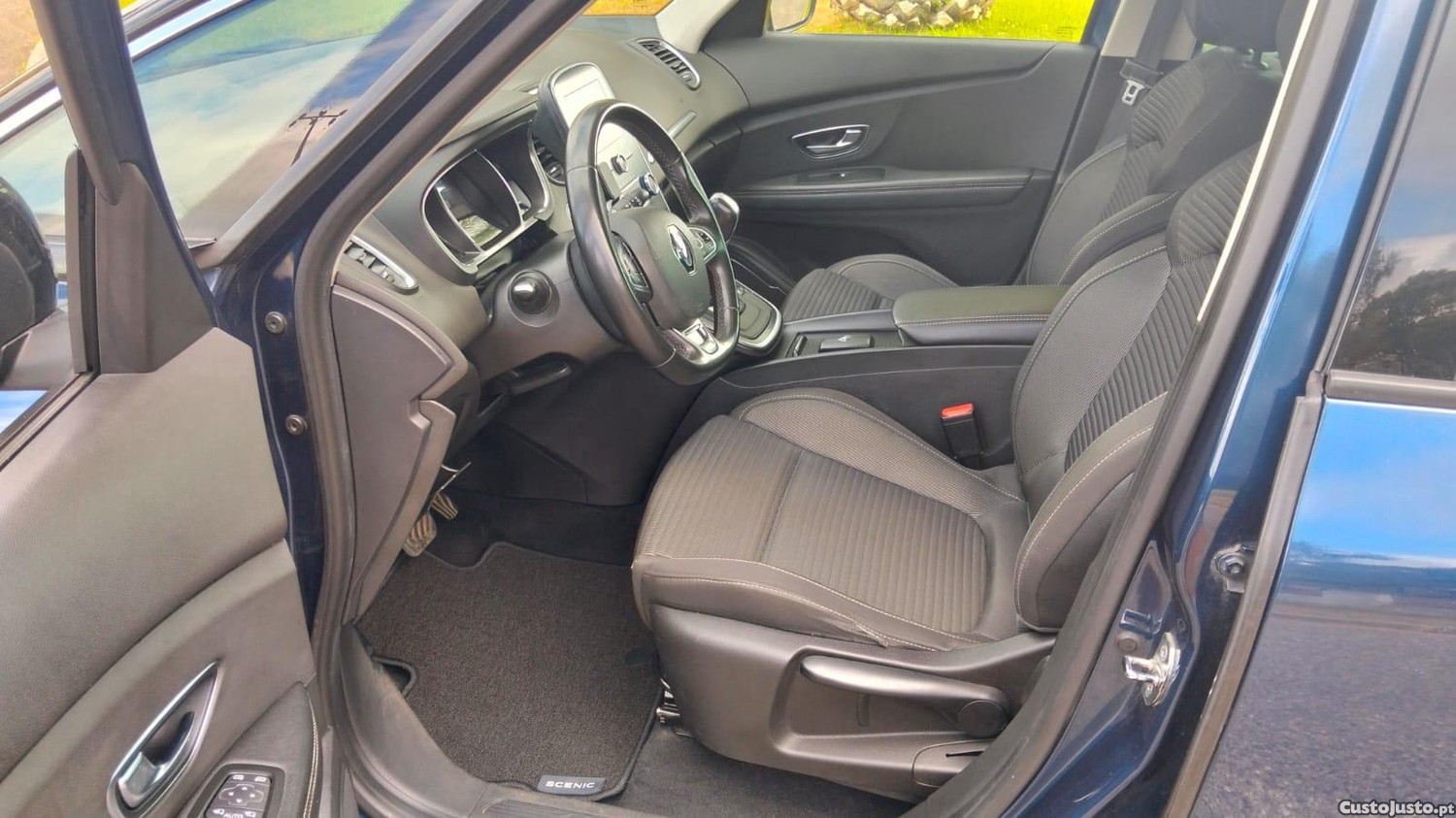 Renault Scénic Blue dCi — fotografia 9