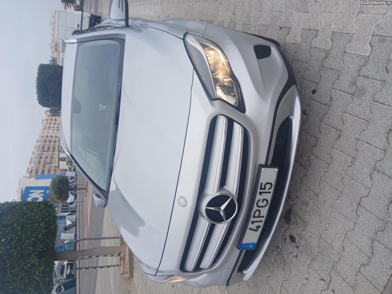 Mercedes-Benz GLA 200 2.2 136 cv — fotografia 6