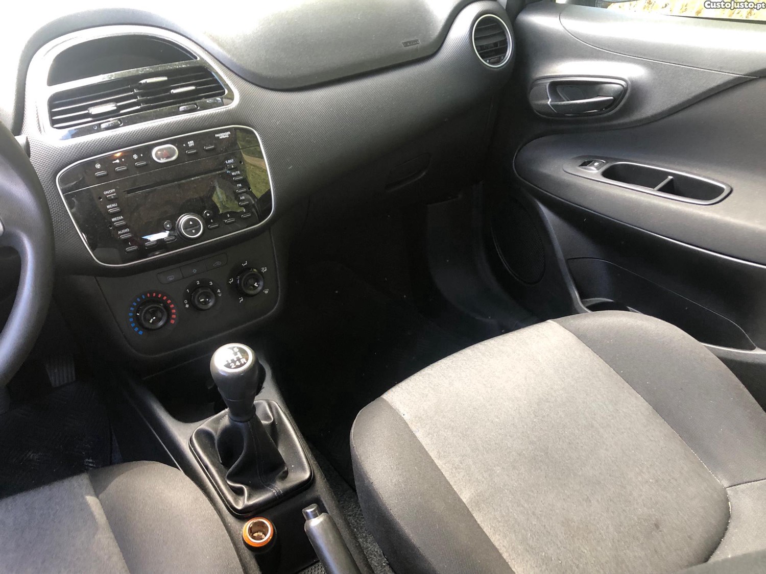 Fiat Punto 1.3 M-Jet — fotografia 3