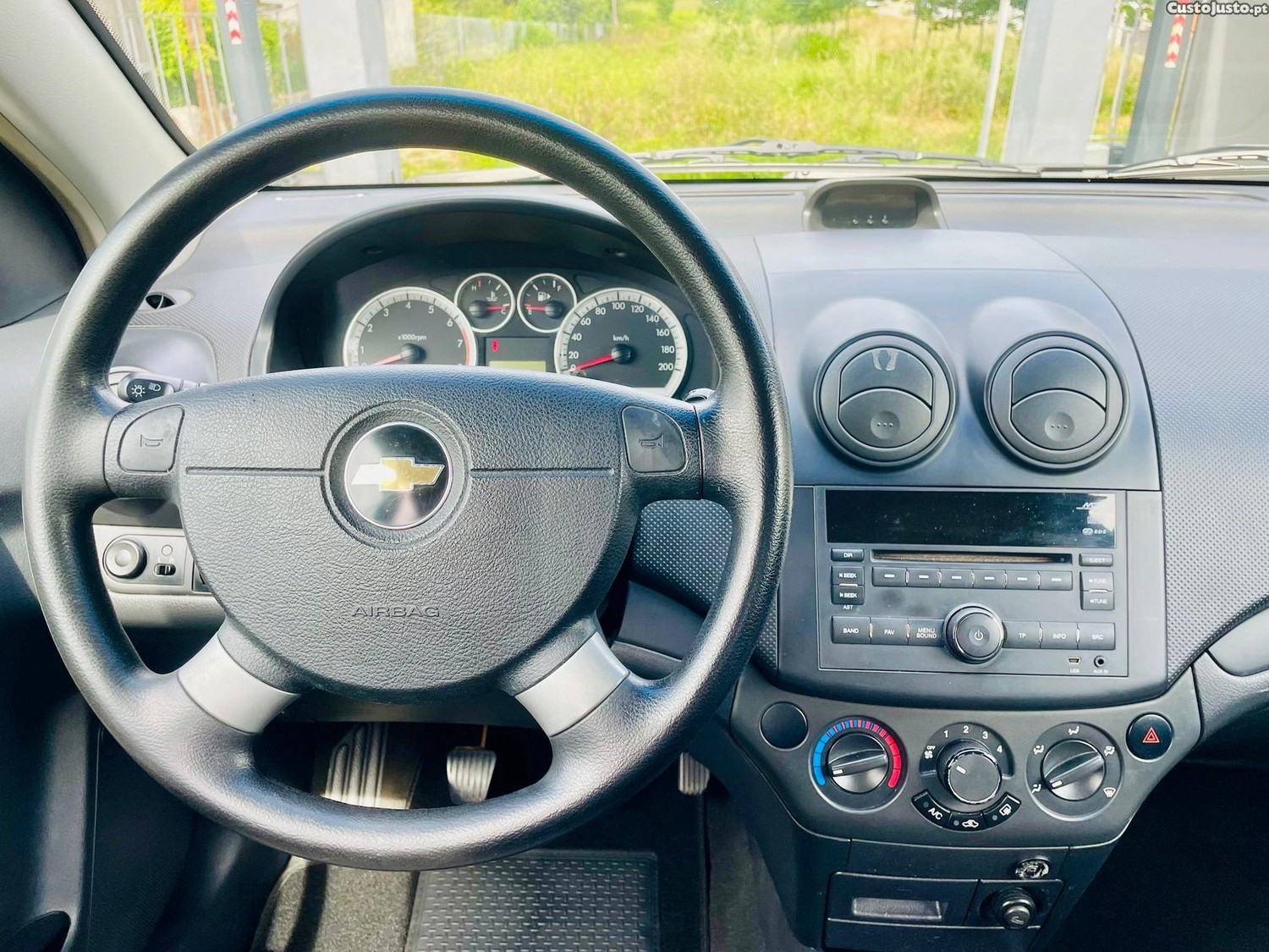 Chevrolet Aveo 1.2 LS Bi-Fuel — fotografia 4