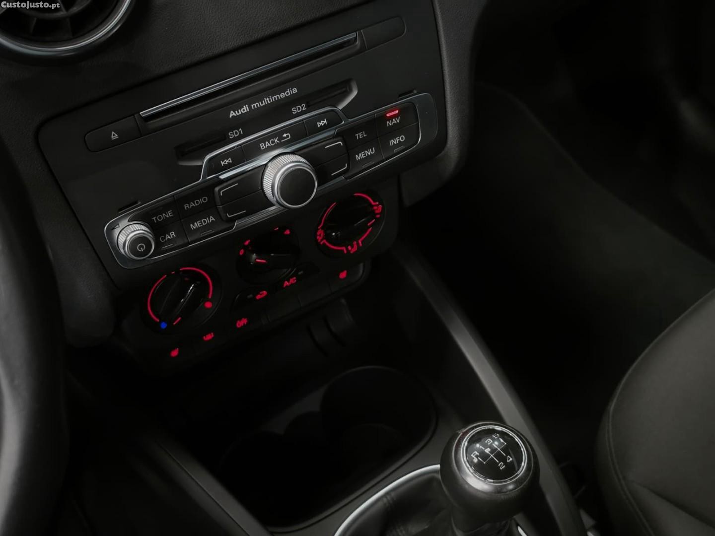 Audi A1 1.0 TFSI — fotografia 8