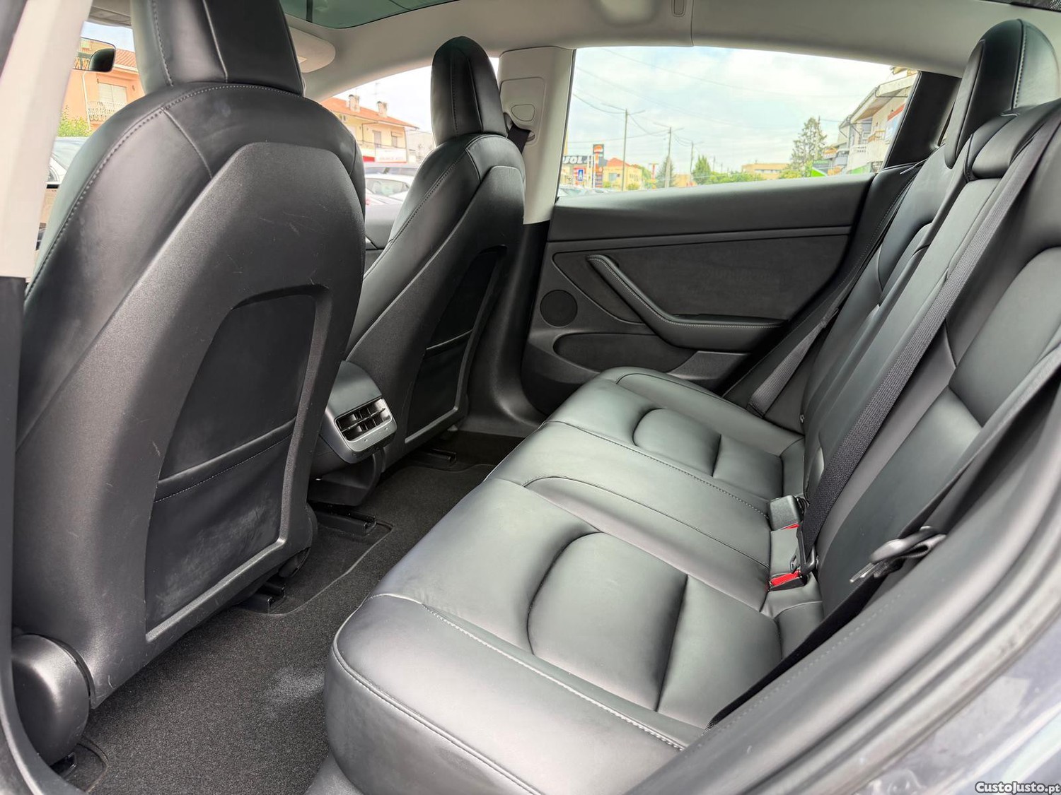 Tesla Model 3 Long Range Tração Integral Premium — fotografia 16