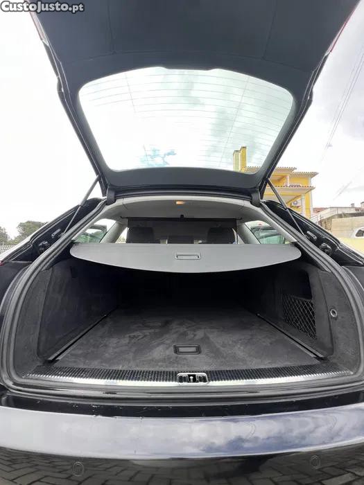 Audi A6 AVANT S LINE — fotografia 4
