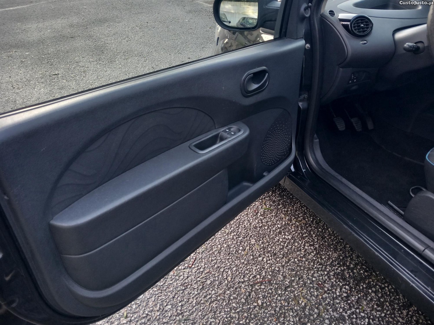 Renault Twingo 1.2 16V City — fotografia 9