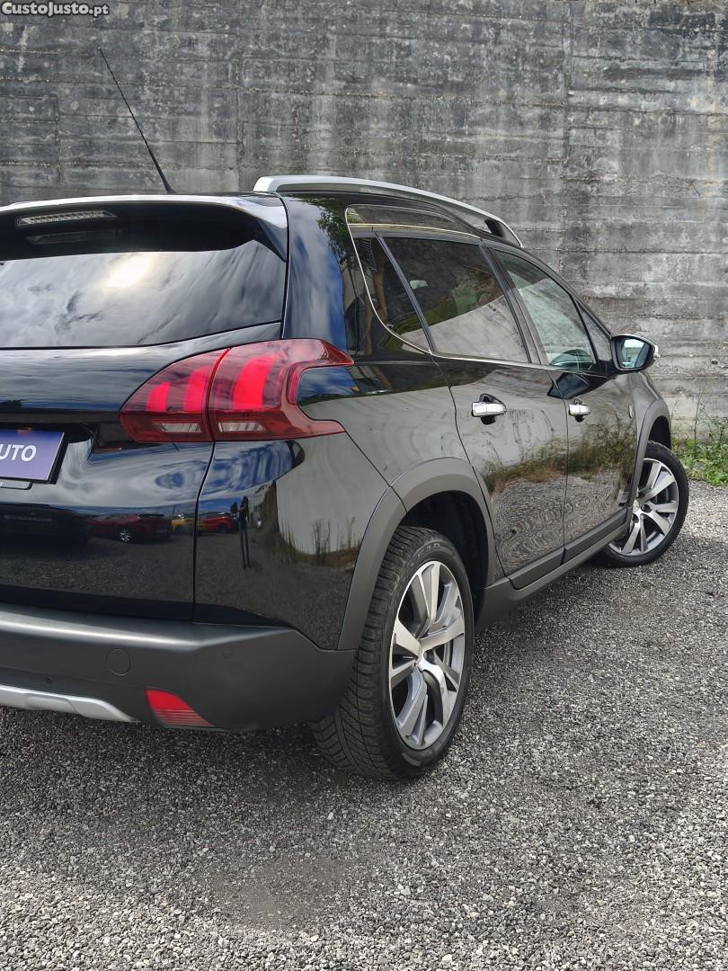 Peugeot 2008 1.2 PureTech Allure EAT6 — fotografia 15