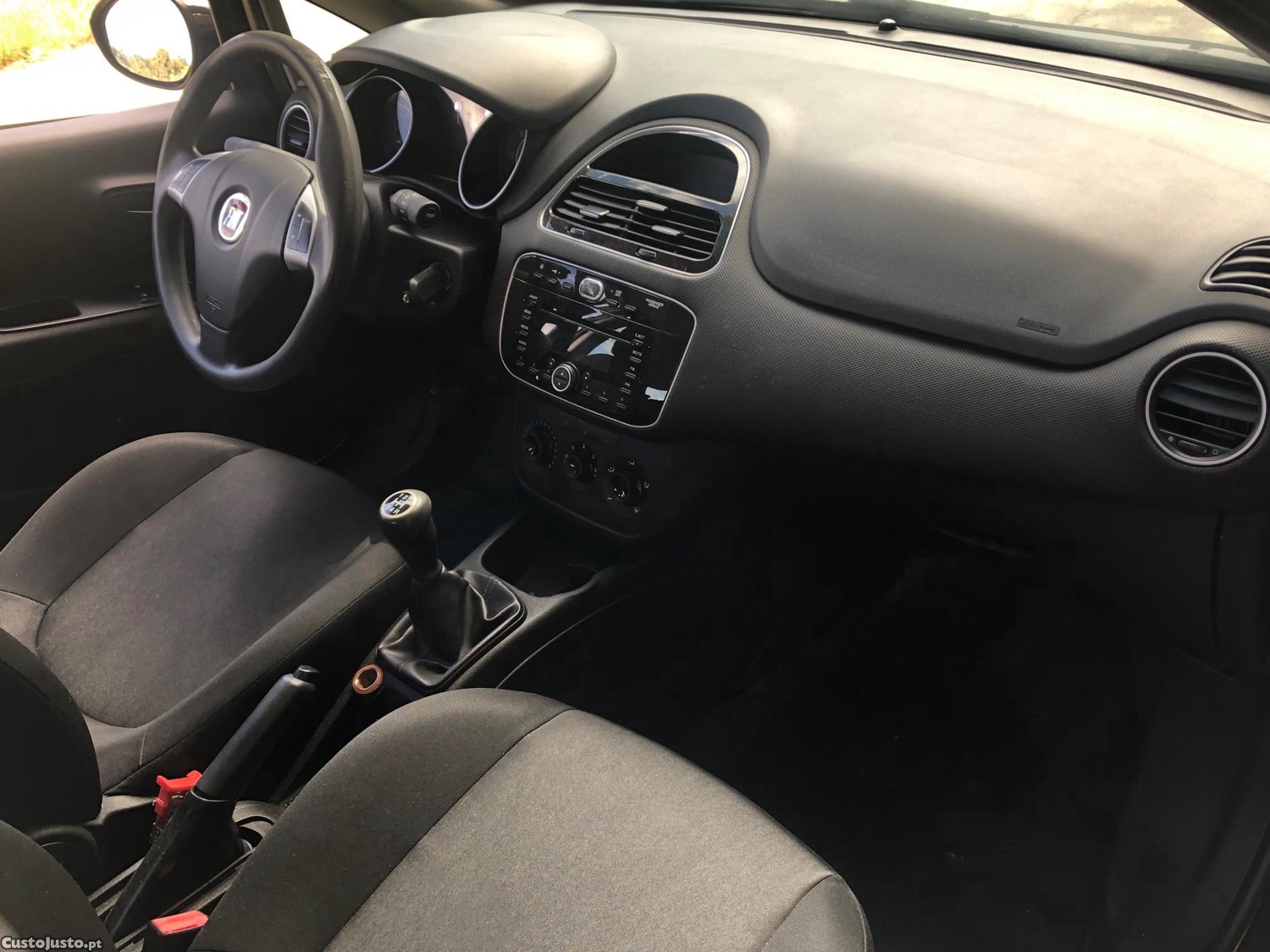 Fiat Punto 1.3 M-Jet — fotografia 2