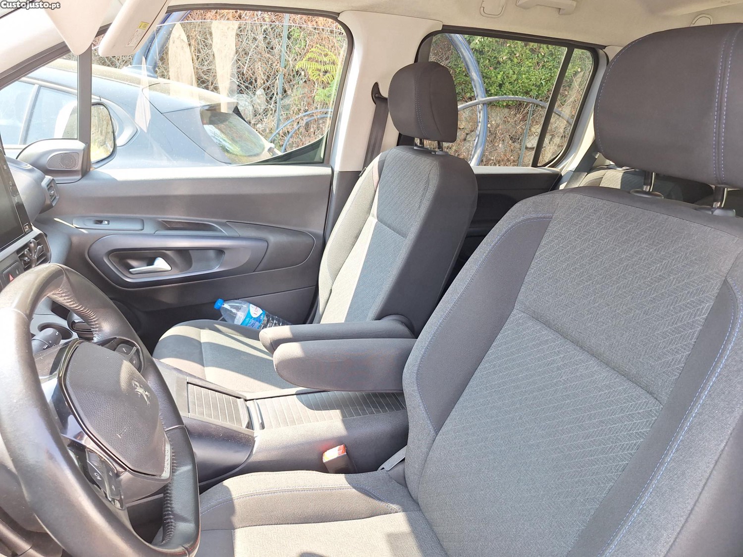 Peugeot Rifter 1.5 HDI Bluel de 7 Lugares NACIONAL — fotografia 11